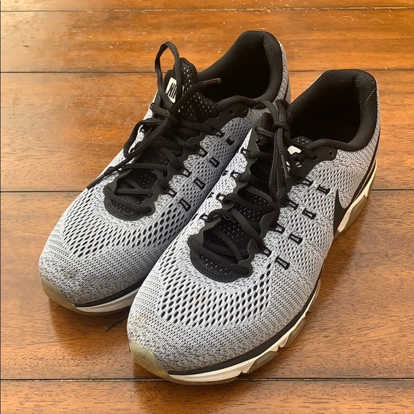 nike tailwind size 13